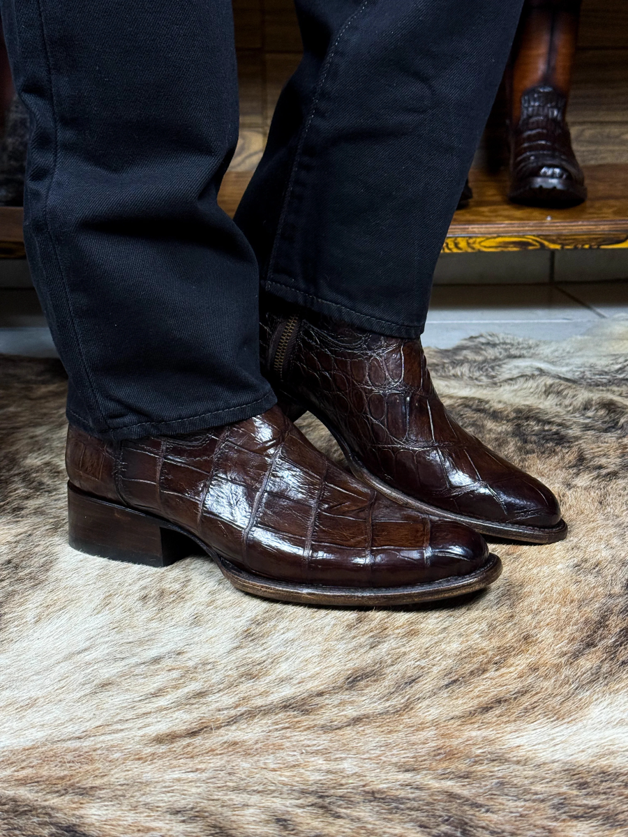 Emma Brown Full Crocodile Boots Oval