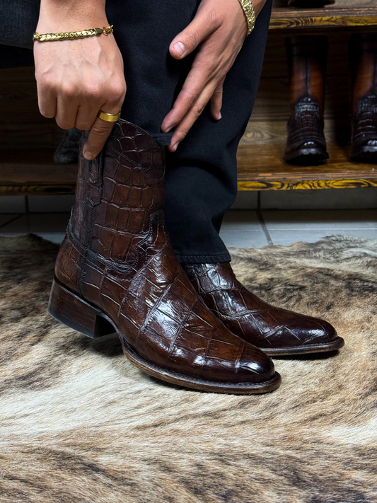 Emma Brown Full Crocodile Boots Oval